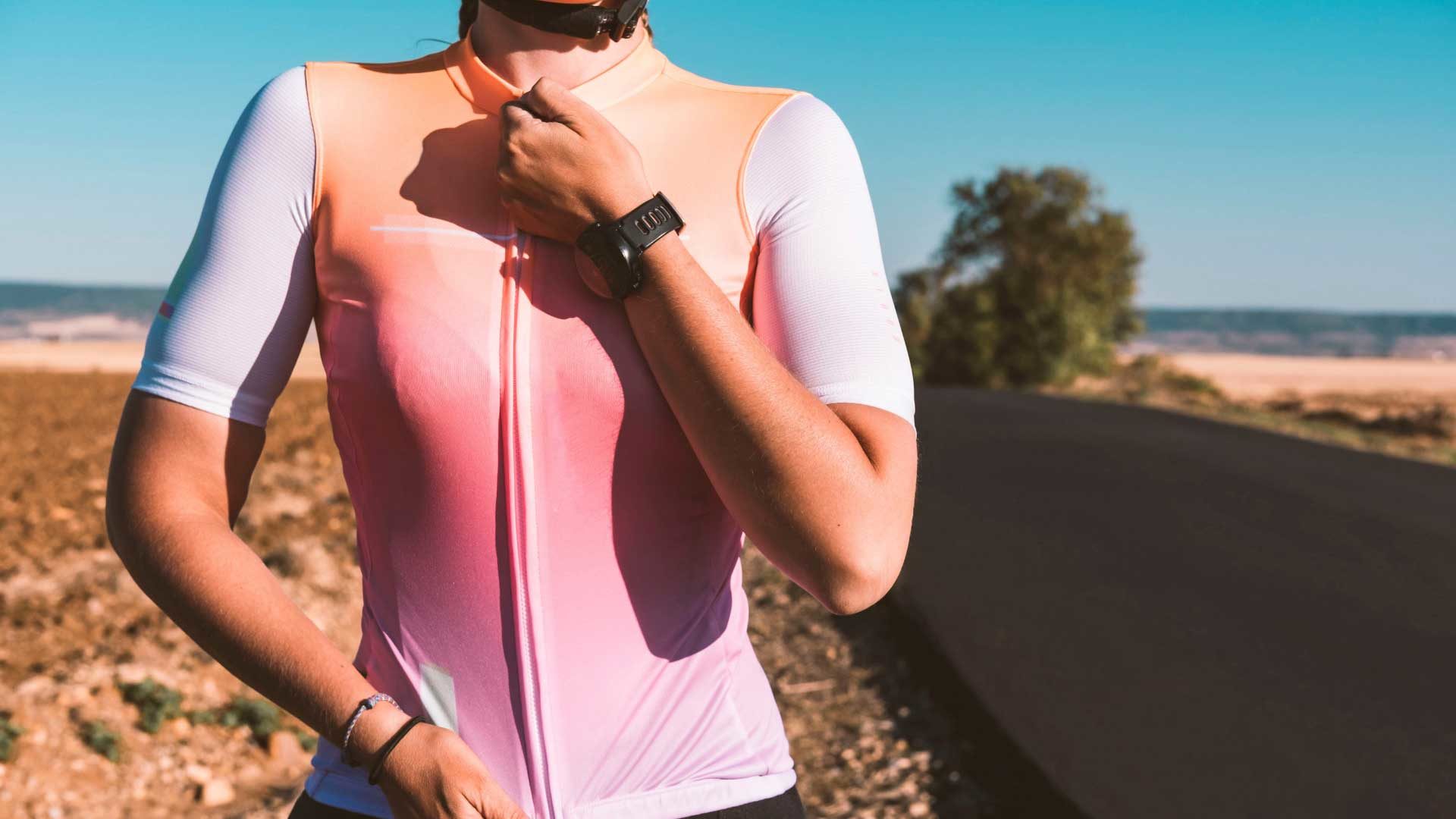 Mujer Ciclista Maillot